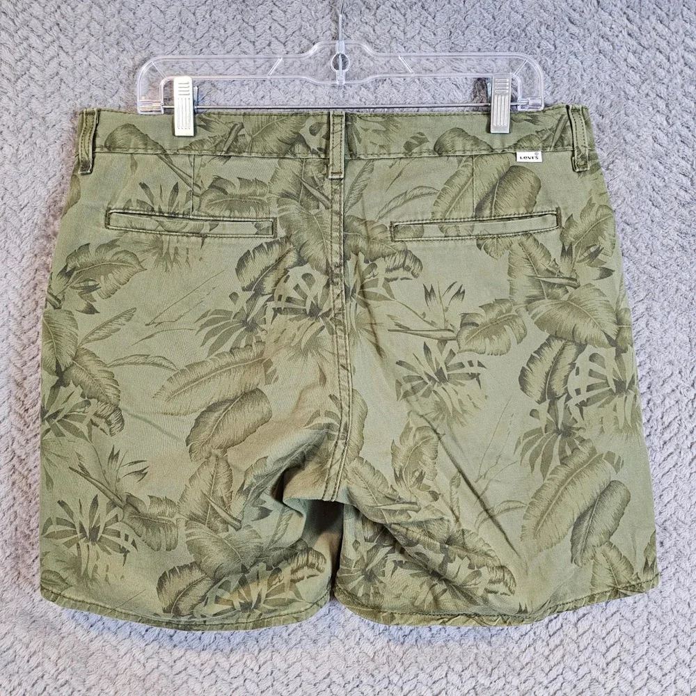 Levi's Men's‎ Olive Green Tropical Leaf Floral Chino Shorts Size 31